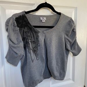 Worthington Grey Flower cropped sweater